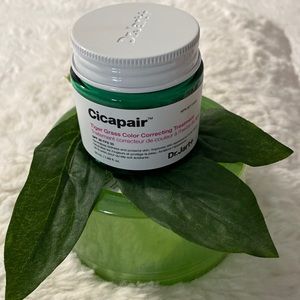 Dr . Jart +TIGER GRASS COLOR CORRECTING TREATMENT SPF30